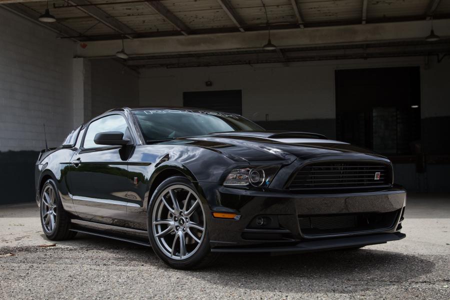  Ford Mustang RS by Roush 2012 года  (фото 8 из 32)